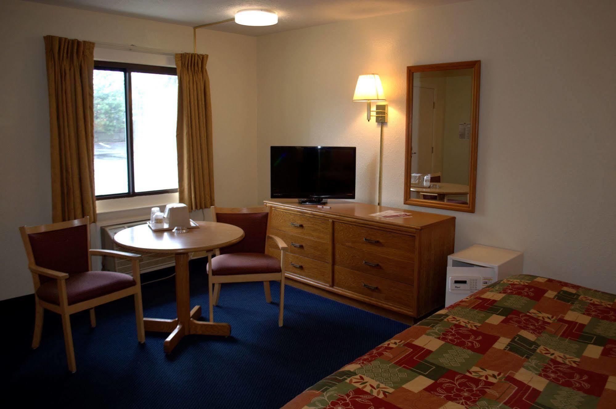 Budget Host Inn Sandusky Exterior foto