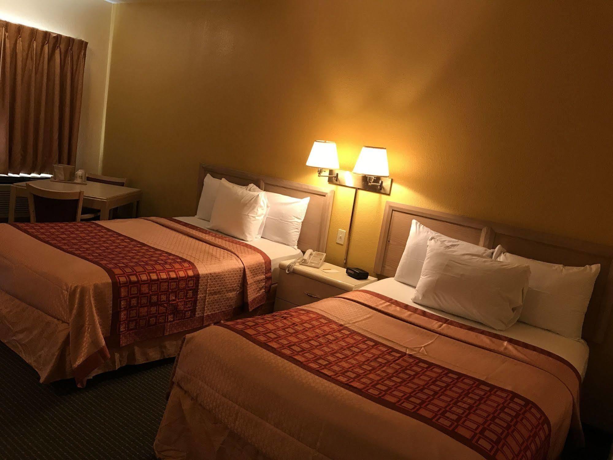 Budget Host Inn Sandusky Exterior foto